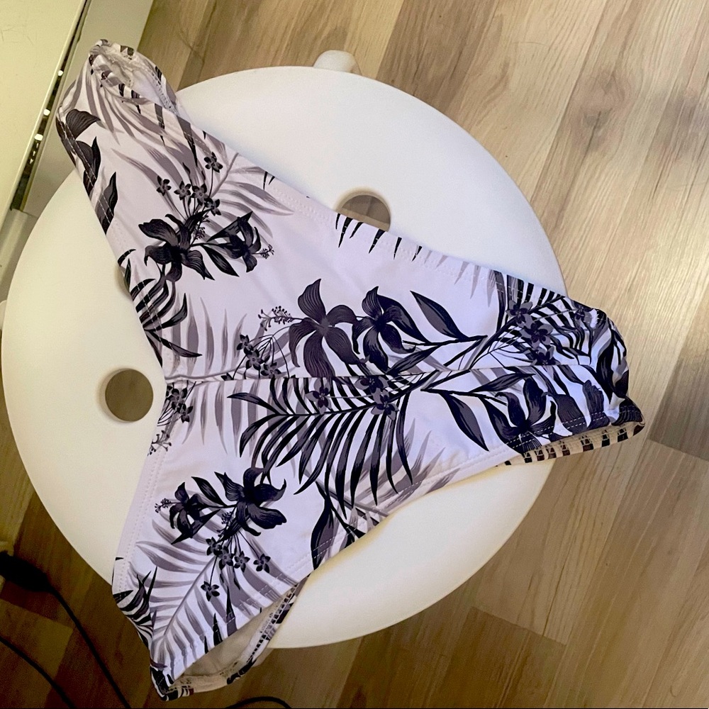 Bikini botoms